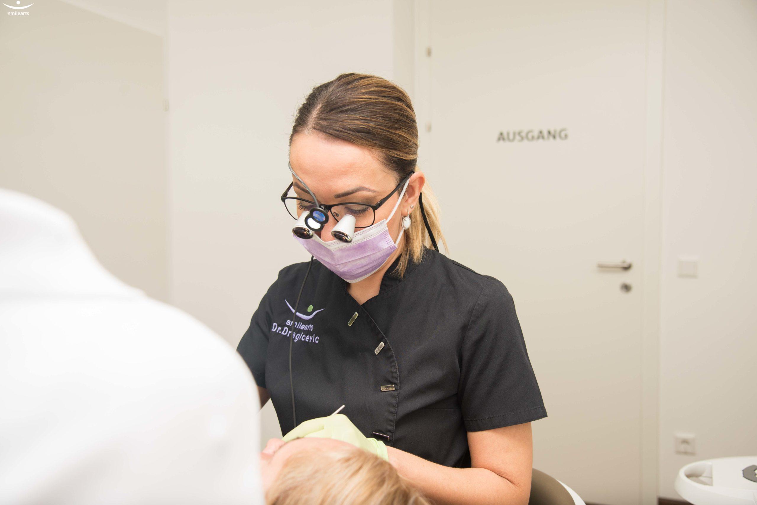 Ästhetische Zahnheilkunde beim Zahnarzt Klara Dragicevic in Linz
